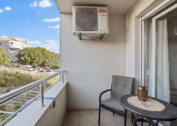 Maya By Litto Apartman